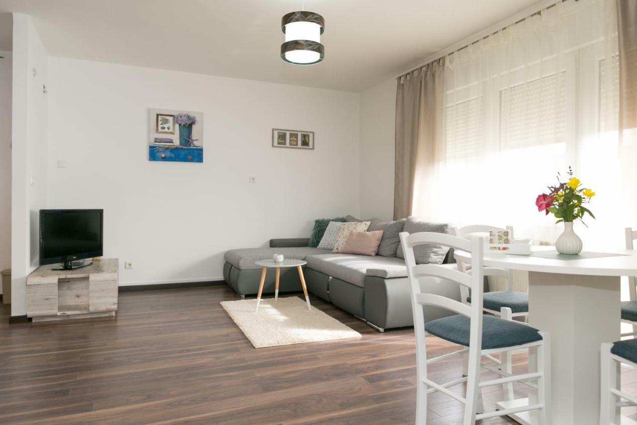 Apartament Apartman Maja Otočac Zewnętrze zdjęcie